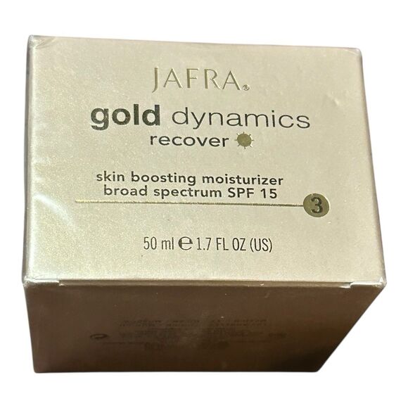 Jafra Gold Dynamics Skin Boosting Moisturizer Broad Spectrum SPF 15 1.7 fl. oz. - Picture 1 of 6